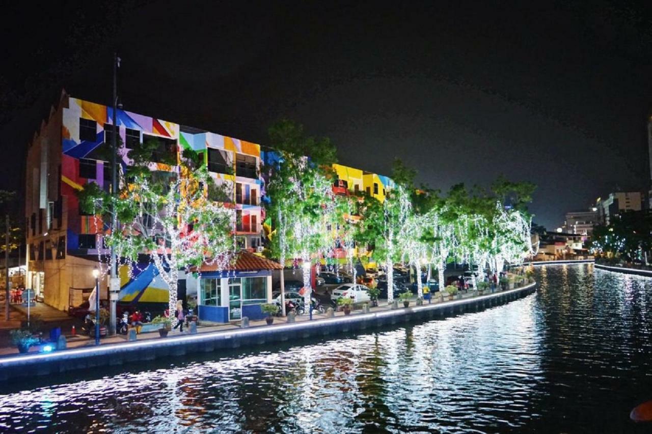 906 Riverside Hotel Malacca Exterior foto